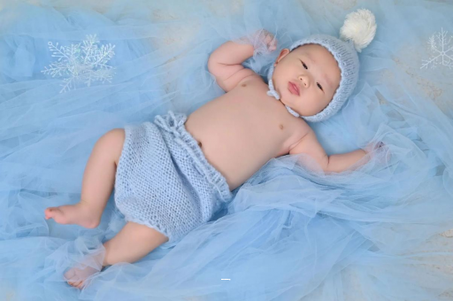 吐鲁番宝宝不肯吸母乳怎么办